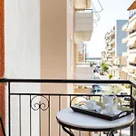Vicky's Cozy Nest, Your By The Sea *