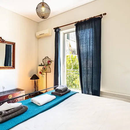 Apartamento Vicky's Cozy Nest, Your By The Sea Calamata