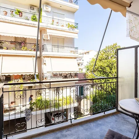 Vicky's Cozy Nest, Your By The Sea Apartamento *