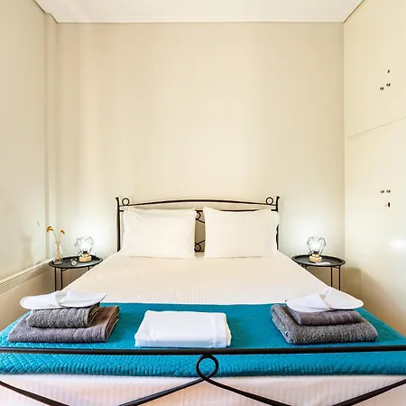 Vicky's Cozy Nest, Your By The Sea