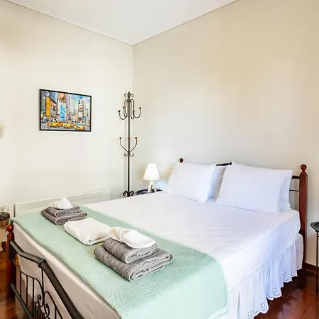 Apartment Vicky's Cozy Nest, Your By The Sea *