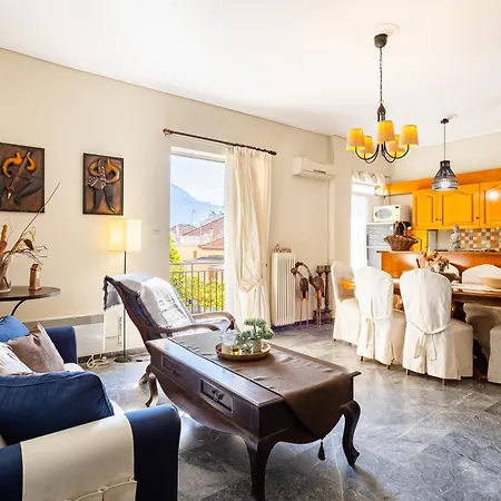 Vicky's Cozy Nest, Your By The Sea * Kalamata