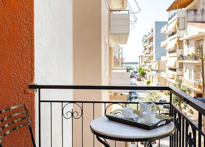 Vicky's Cozy Nest, Your By The Sea *