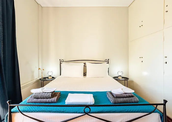 Vicky's Cozy Nest, Your By The Sea