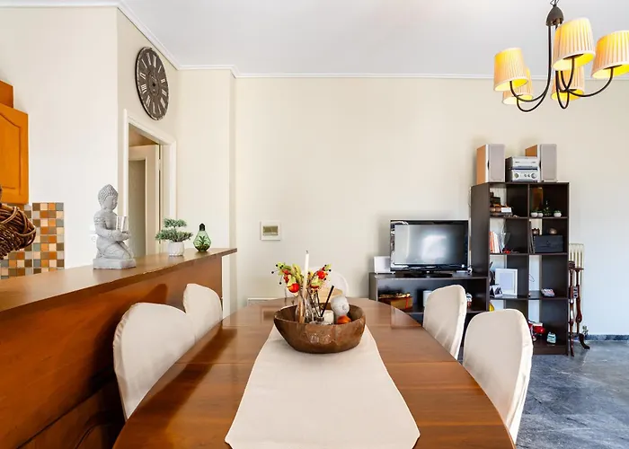 Lägenhet Vicky's Cozy Nest, Your By The Sea Kalamata