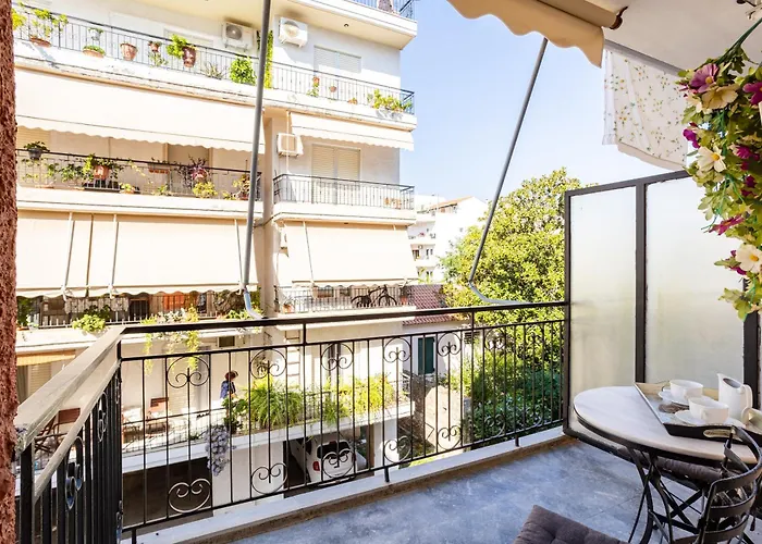 Vicky's Cozy Nest, Your By The Sea Lägenhet *