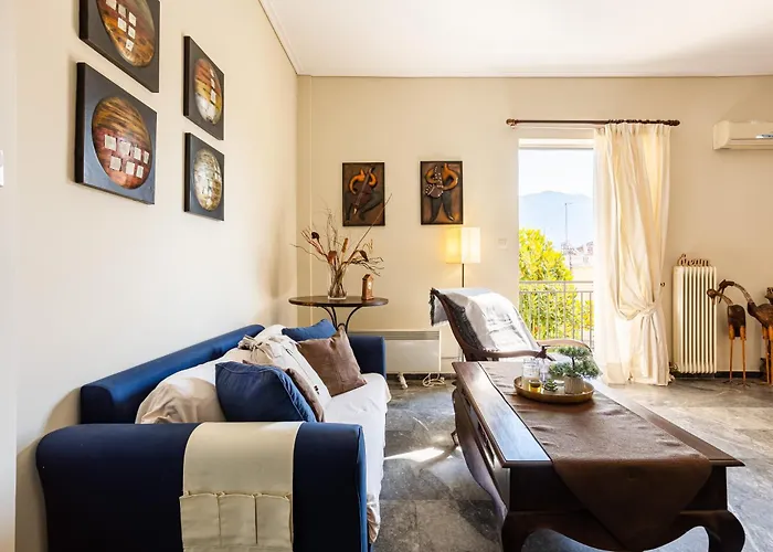 Vicky's Cozy Nest, Your By The Sea * Kalamata