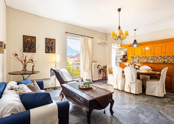 Vicky's Cozy Nest, Your By The Sea * Kalamata